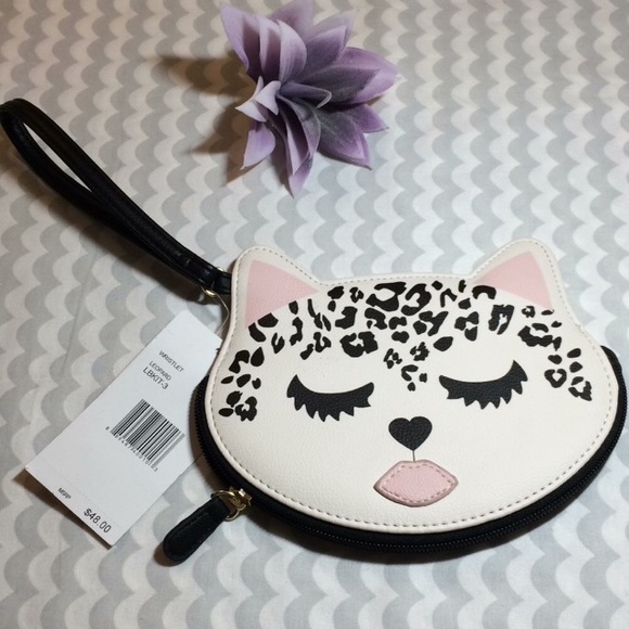 Betsey Johnson Handbags - 🍁10 for $25 NWOT Betsey Johnson Wristlet